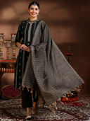Black color option, Sold out, Currently selected