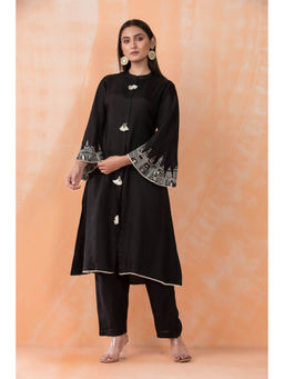 Autumnlane - Black Printed Kurta and Pant (Set of 2)