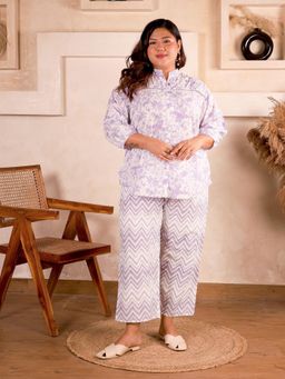 Indietoga - Women Plus Size Lavender Floral Printed Cotton Co-Ord Set