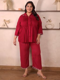 Indietoga - Womens Plus Size Red Solid Rayon Pleated Co-Ord Set