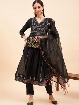 Gahan - Women Embroidered Black Cotton Blend Kurta Pant with Digital Dupatta
