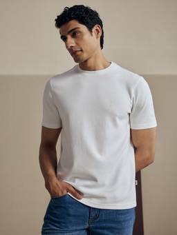 Andamen - Men Pure Cotton Textured Crew White T-shirt