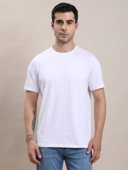 Turtle - Men White Solid Knitted Crew Neck T-Shirt