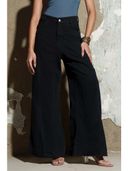 Black color option, Sold out, Currently selected