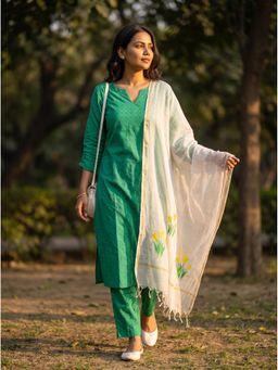 Vastara TheLabel - Green Pure Handloom Cotton Kurta with Pant and Dupatta