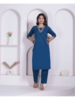 Doriyaan - Women's Blue Straight Kurta with Pant