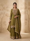 Green color option, Sold out, Currently selected