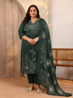 Extra love by Libas - Green Printed V-Neck Straight Kurta Pant with Dupatta