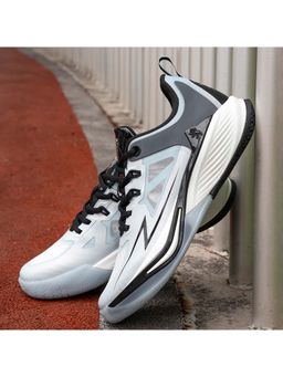 Red Tape - Men Colorblocked Blue Basketball Shoes