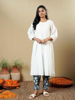 Indisangam - White Printed Round Neck Kurta with Pant