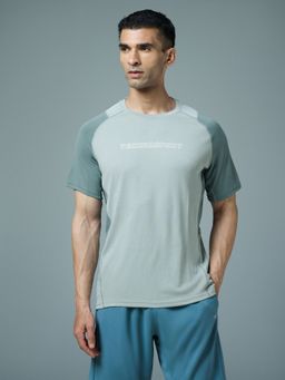 Technosport - Men Green Round Neck Colorblock Slim Fit Sports T-Shirt