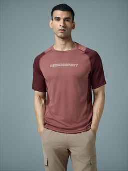Technosport - Men Coral Round Neck Colorblock Slim Fit Sports T-Shirt