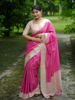 Odette - Women Silk Blend Checks Pink Saree without Blouse