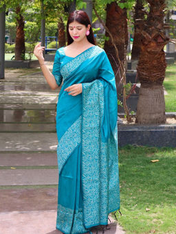 Odette - Women Silk Blend Printed Blue Saree without Blouse