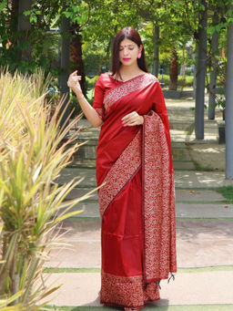 Odette - Women Silk Blend Printed Red Saree without Blouse