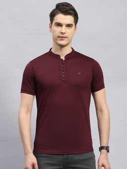 Monte Carlo - Men's Maroon Solid Mandarin Collar Half Sleeves Regular Fit T-Shirt