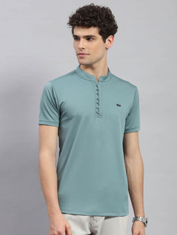 Monte Carlo - Men's Green Solid Mandarin Neck Half Sleeves T-shirt