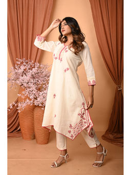 OSKOS - Ivory Embroidered Rumal Cut Kurta