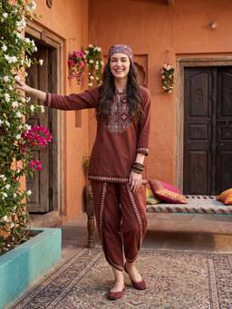 ZUMMER - Printed Dhoti Co-Ord Set
