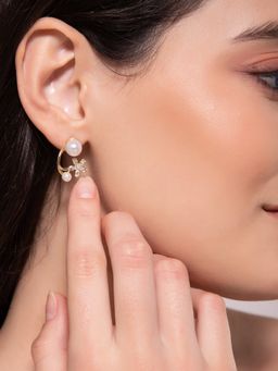 Salty - Women White Petal Poise Pearl Drop Earrings