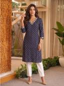Navy Blue color option, Currently selected