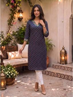 Rangita - Women Blue Rayon Embroidered Straight Kurta