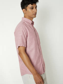 max - Men Solid Regular Fit Shirt