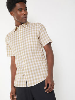 max - Men Beige Checked Regular Fit Shirt