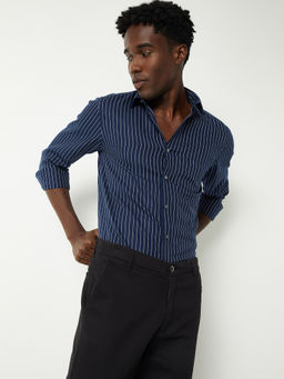 max - Men Slim Fit Striped Formal Shirt