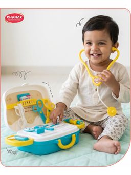 Chanak - 15-Piece Doctor Play Set with Suitcase