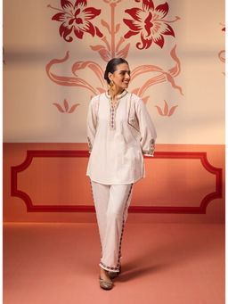 Lakshita - Adah White Embroidered Tunic with Pants (Set of 2)
