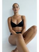 Black color option, Currently selected