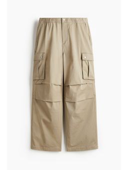H&M - Men Beige Loose Fit Cargo Trousers