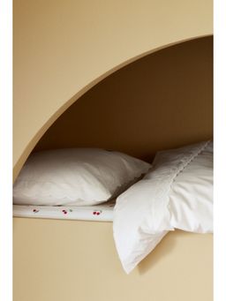 H&M - White Embroidery-Detail Duvet Cover Set