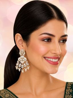 OOMPH - White Kundan and Pearls Drop Earrings
