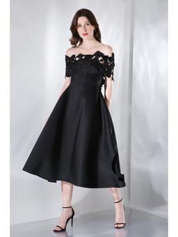 Ozeqo - Ace Black Solid Odd Shoulder Midi Dress with Wrap (Set of 2)