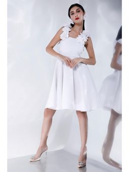 Ozeqo - Tyche White Solid Strapless Dress with Detachable Straps (Set of 2)