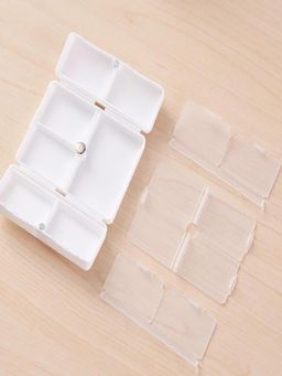 House of Quirk - Pill 7 Grid Portable Pill Case For Supplements & Medication