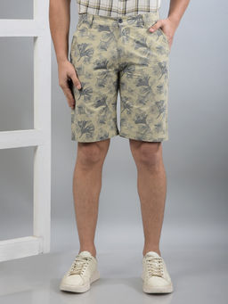 CRIMSOUNE CLUB - Men Beige Floral Print Pure Cotton Shorts