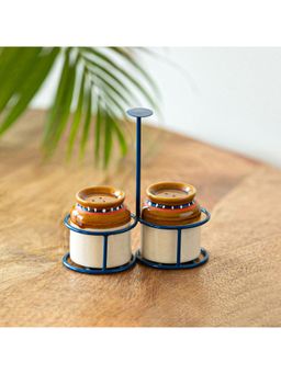 ExclusiveLane - Old Fashioned Martaban Ceramic Salt & Pepper Shakers Set With Iron Holder
