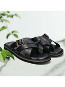 Black color option, Sold out, Currently selected