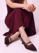 Maroon color option, Currently selected