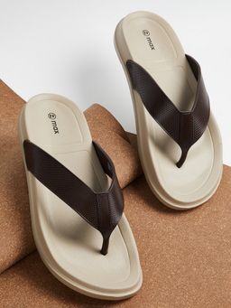max - Men Brown V-Strap Moulded Flipflops