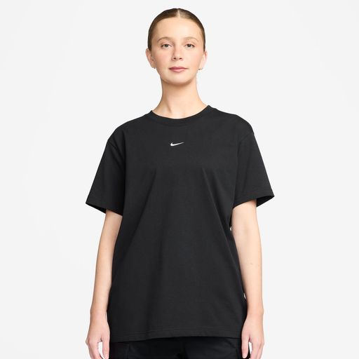Nike Sportswear - Women's Oversized Short-Sleeve T-Shirt (Plus Size)