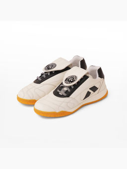 Gully Labs - Men White Nivia Sova Sneakers