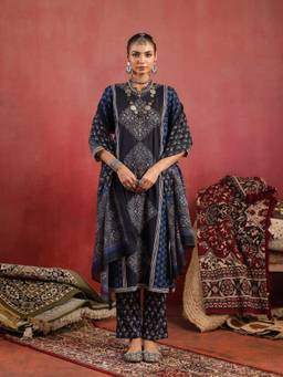Namastika - Kaari Sitara Charcoal Ajrakh Kurta and Pyjama with Dupatta