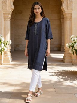 Rangita - Women Blue Embroidered Kurta