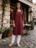 Maroon color option, Currently selected