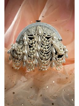 Nayaab by Sonia - Women Oyster Frame Noirpotli