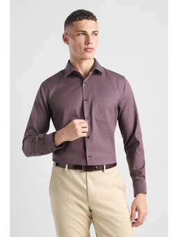 Van Heusen - Men Mauve Tailored Fit Solid Full Sleeves Formal Shirt